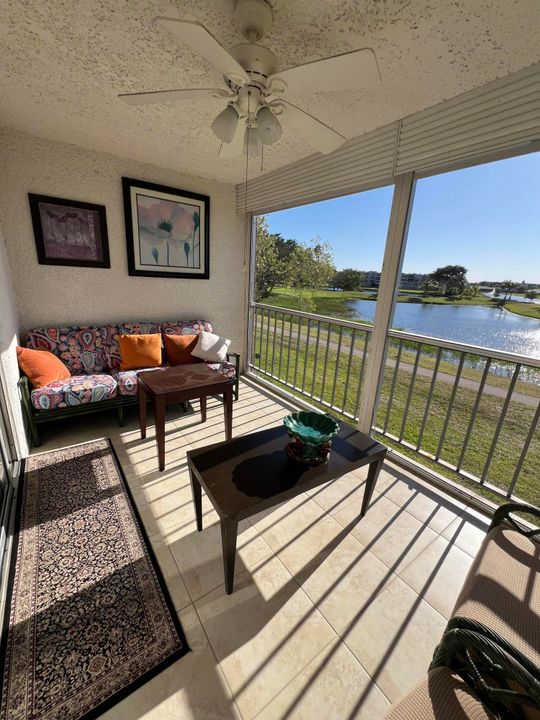 For Sale: $160,000 (2 beds, 2 baths, 1060 Square Feet)