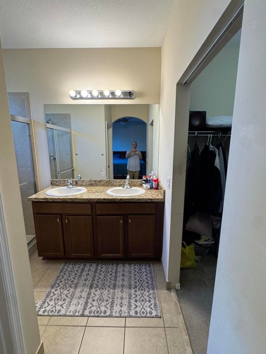 For Sale: $359,000 (3 beds, 2 baths, 1551 Square Feet)