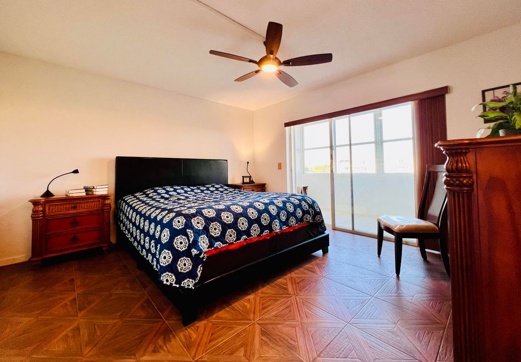 На продажу: $139,000 (1 спален, 1 ванн, 842 Квадратных фут)