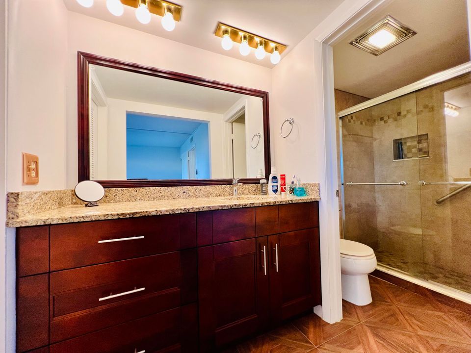 На продажу: $139,000 (1 спален, 1 ванн, 842 Квадратных фут)