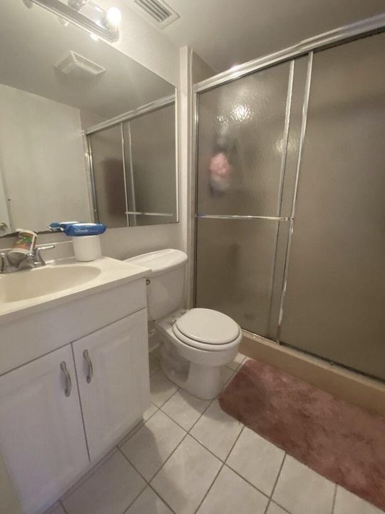 出租: $2,200 (2 贝兹, 2 浴室, 1218 平方英尺)