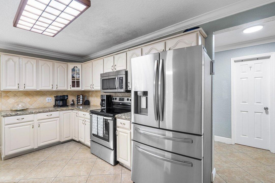 待售: $1,280,000 (3 贝兹, 2 浴室, 1752 平方英尺)