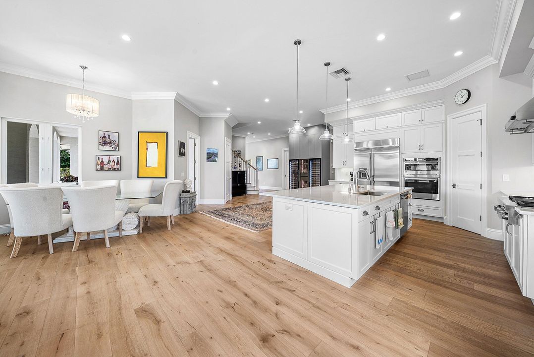 En Venta: $4,499,000 (6 camas, 6 baños, 5853 Pies cuadrados)