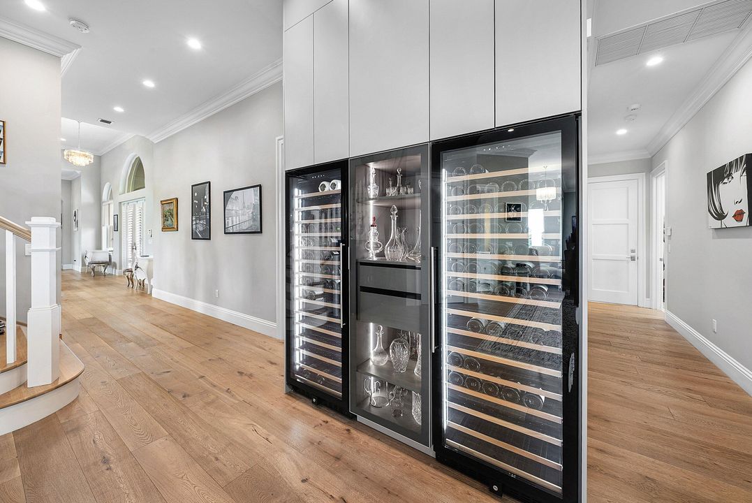 En Venta: $4,499,000 (6 camas, 6 baños, 5853 Pies cuadrados)