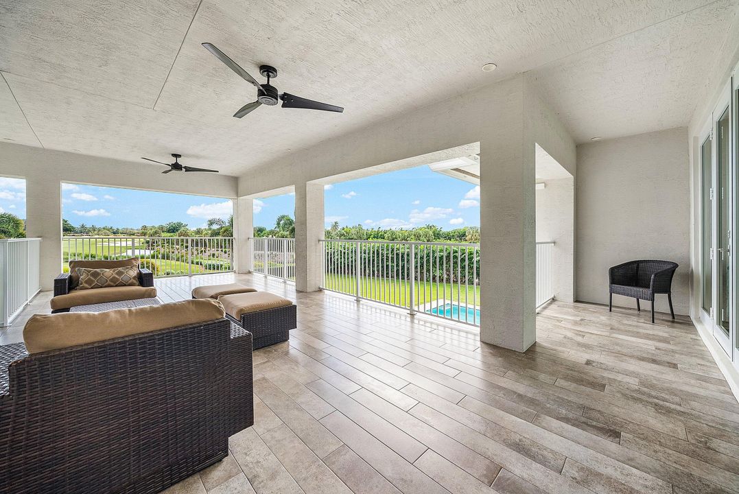 En Venta: $4,499,000 (6 camas, 6 baños, 5853 Pies cuadrados)