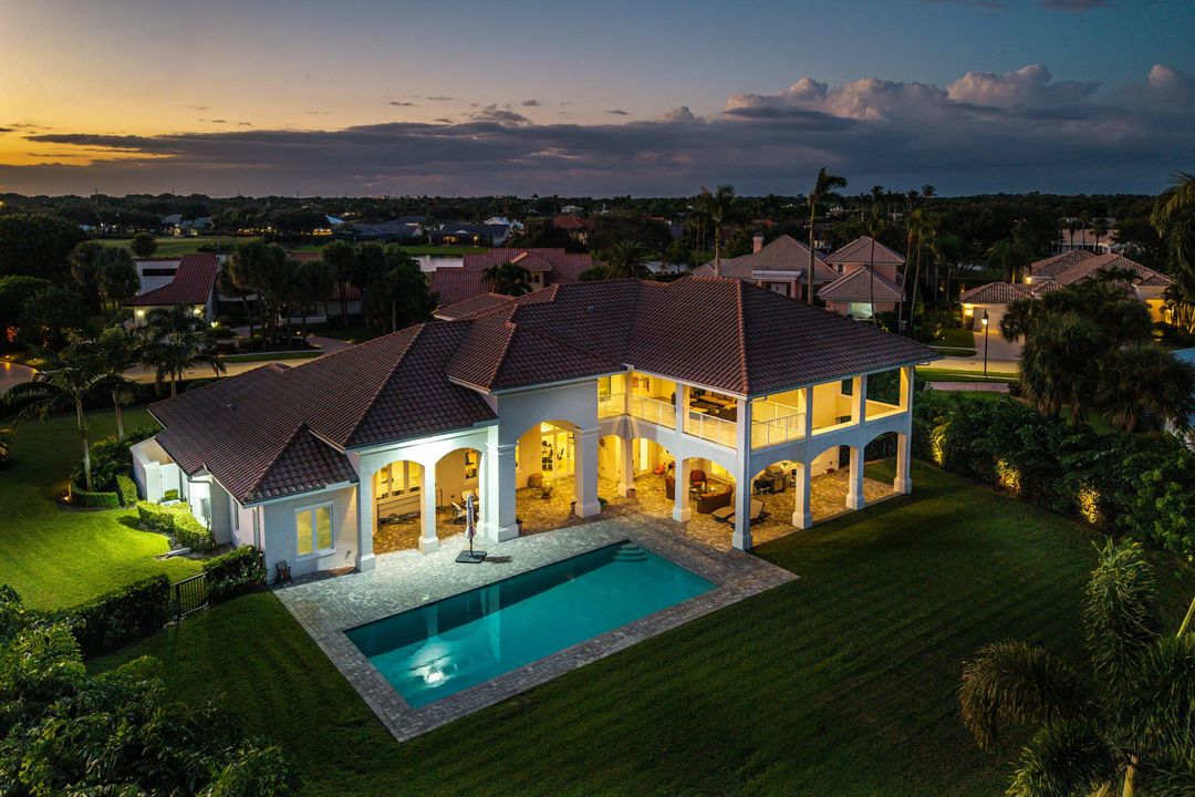 En Venta: $4,499,000 (6 camas, 6 baños, 5853 Pies cuadrados)