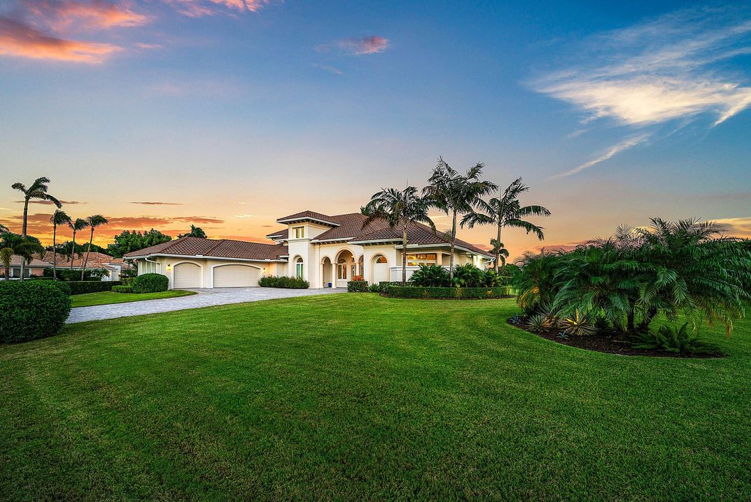 En Venta: $4,499,000 (6 camas, 6 baños, 5853 Pies cuadrados)