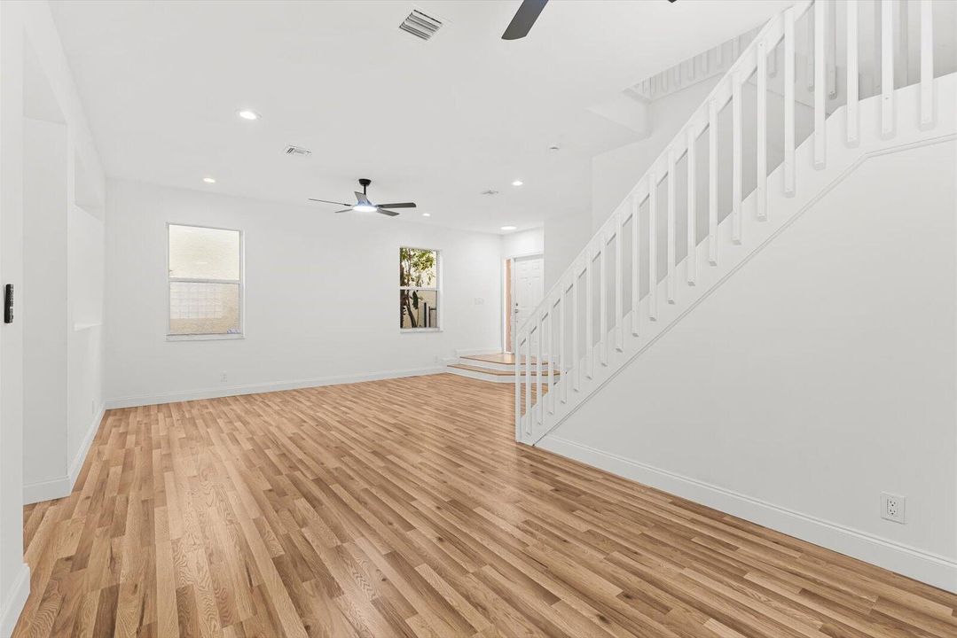 For Sale: $589,999 (4 beds, 2 baths, 2118 Square Feet)