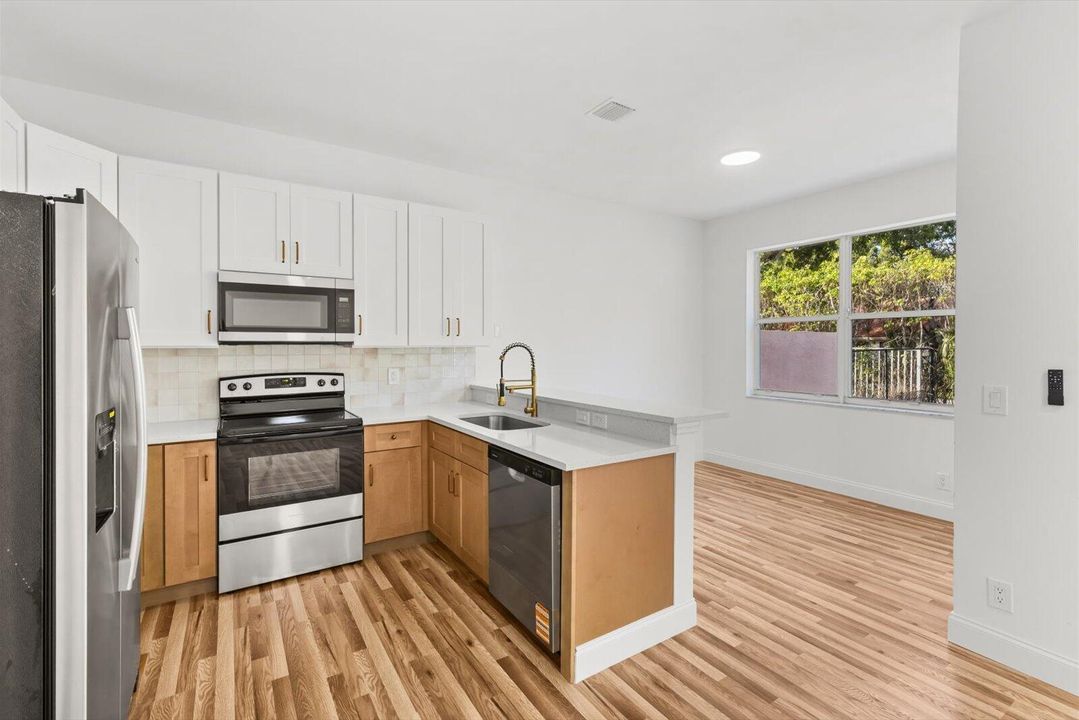 For Sale: $589,999 (4 beds, 2 baths, 2118 Square Feet)