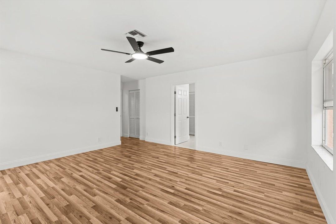 For Sale: $589,999 (4 beds, 2 baths, 2118 Square Feet)