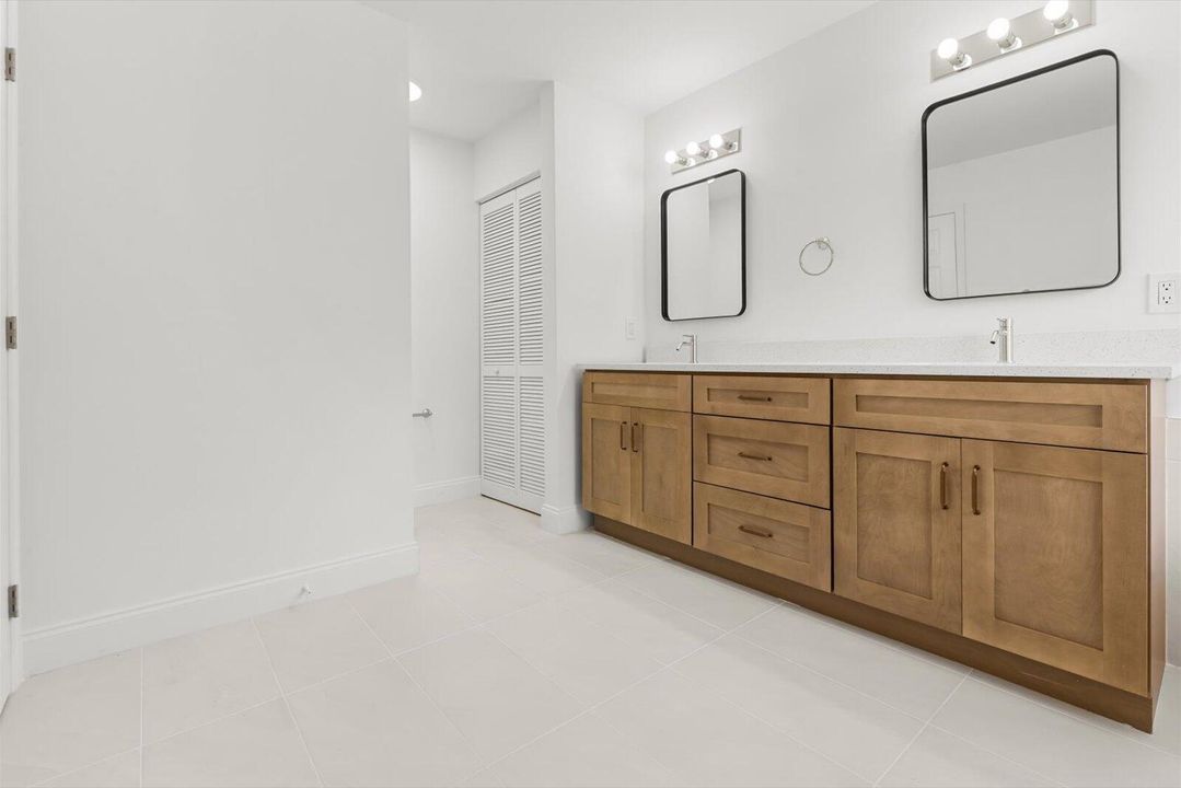 For Sale: $589,999 (4 beds, 2 baths, 2118 Square Feet)