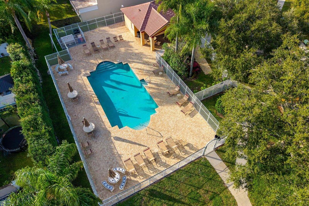 For Sale: $589,999 (4 beds, 2 baths, 2118 Square Feet)