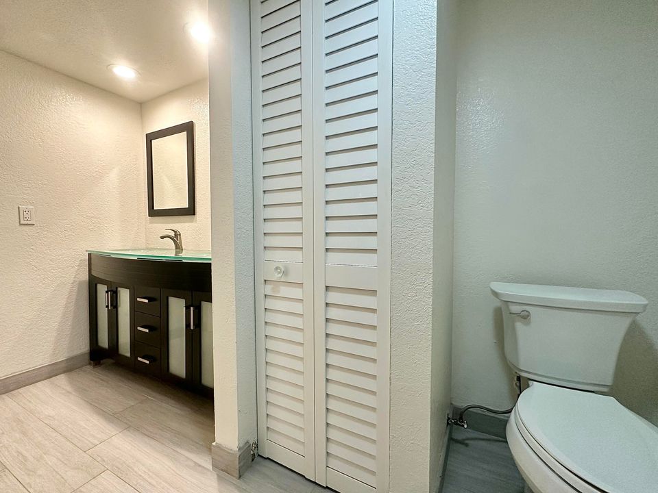 出租: $2,200 (2 贝兹, 2 浴室, 1232 平方英尺)