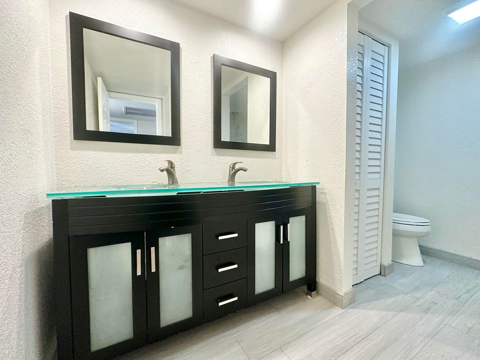 出租: $2,200 (2 贝兹, 2 浴室, 1232 平方英尺)