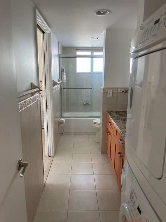 En Venta: $720,000 (2 camas, 2 baños, 1360 Pies cuadrados)