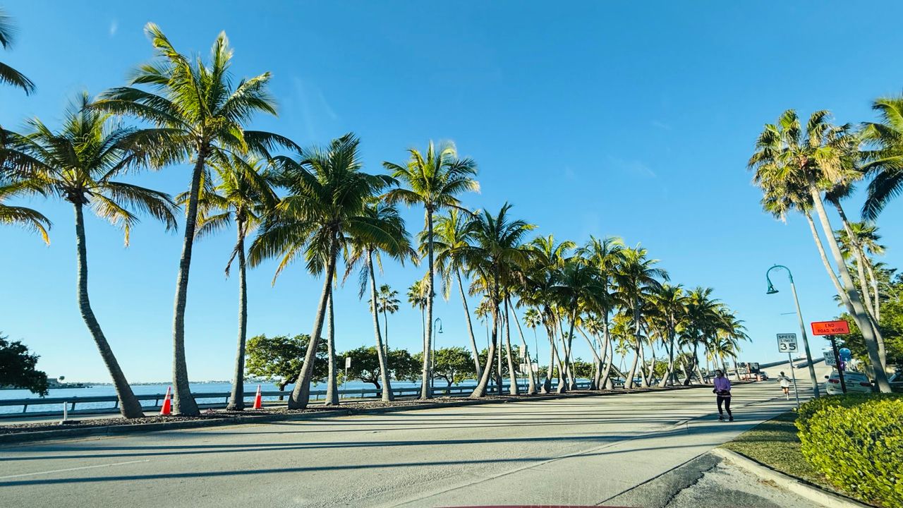 For Sale: $134,900 (2 beds, 2 baths, 880 Square Feet)