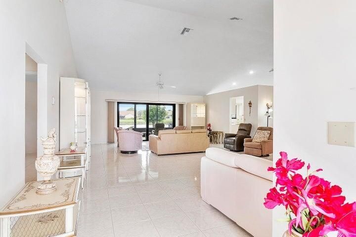 For Sale: $690,000 (3 beds, 2 baths, 2302 Square Feet)