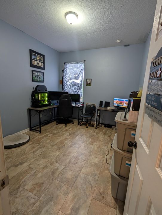 На продажу: $344,900 (3 спален, 2 ванн, 1631 Квадратных фут)