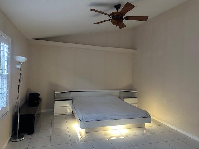 For Rent: $4,100 (3 beds, 2 baths, 1956 Square Feet)