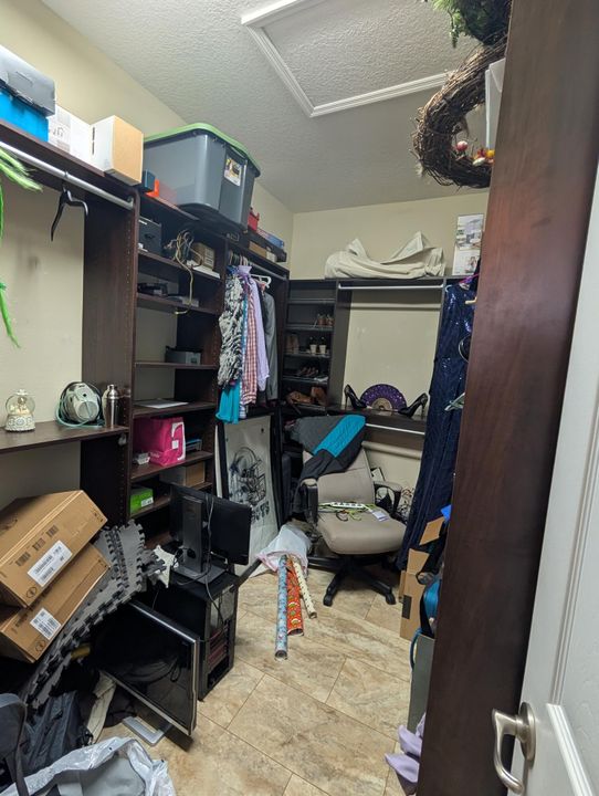 На продажу: $344,900 (3 спален, 2 ванн, 1631 Квадратных фут)