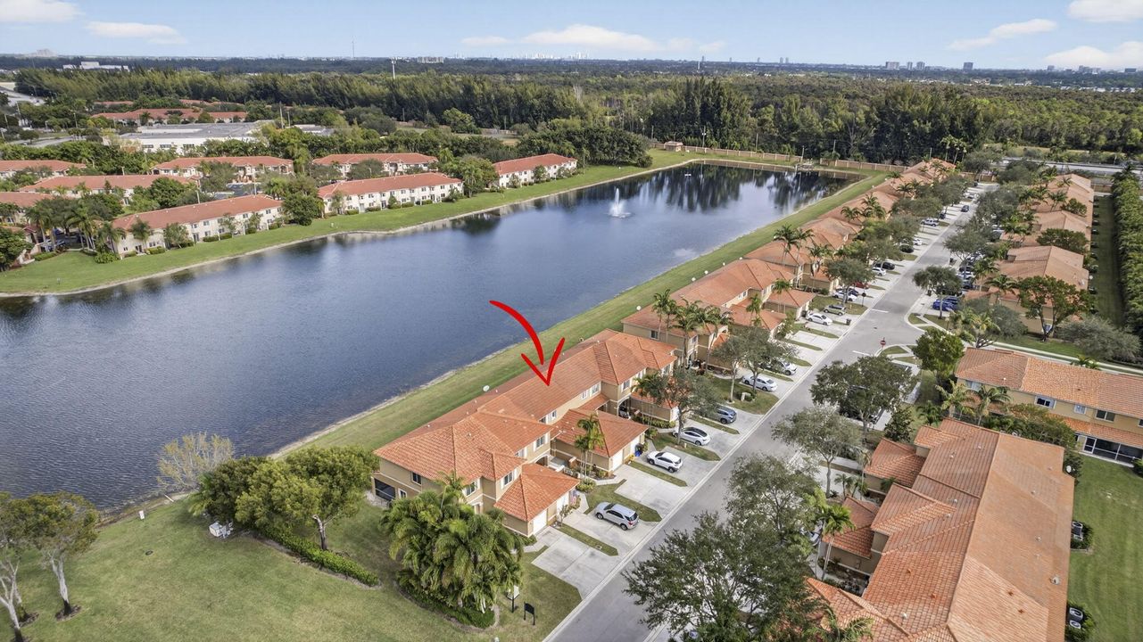 待售: $365,000 (2 贝兹, 2 浴室, 1322 平方英尺)