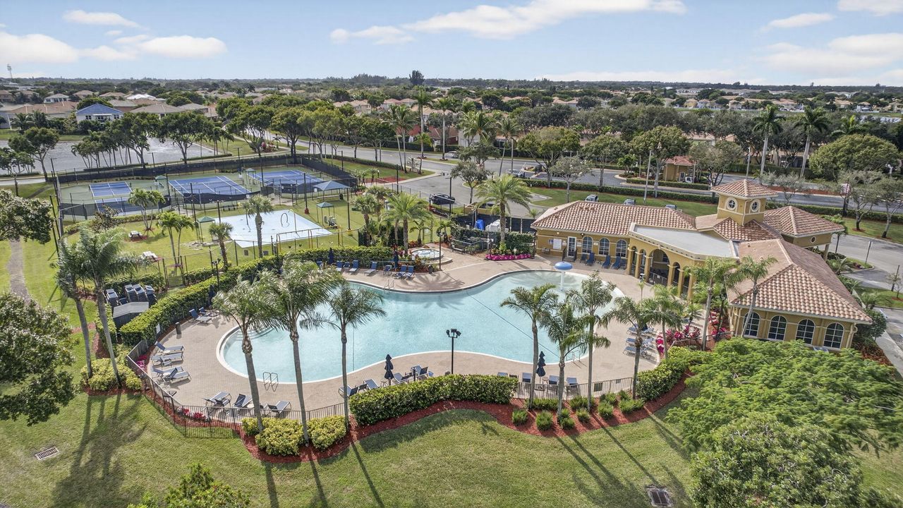 待售: $365,000 (2 贝兹, 2 浴室, 1322 平方英尺)