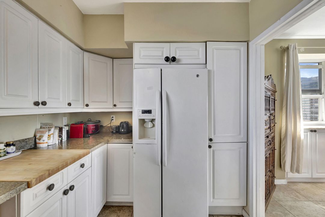 En Venta: $369,000 (2 camas, 2 baños, 1036 Pies cuadrados)