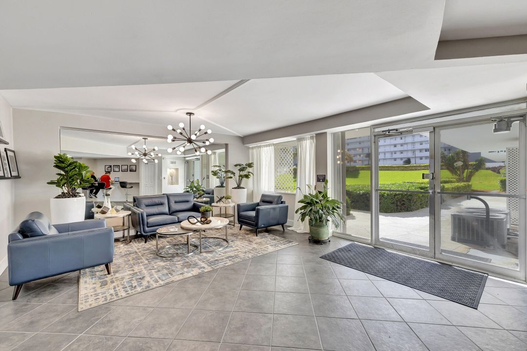 En Venta: $369,000 (2 camas, 2 baños, 1036 Pies cuadrados)