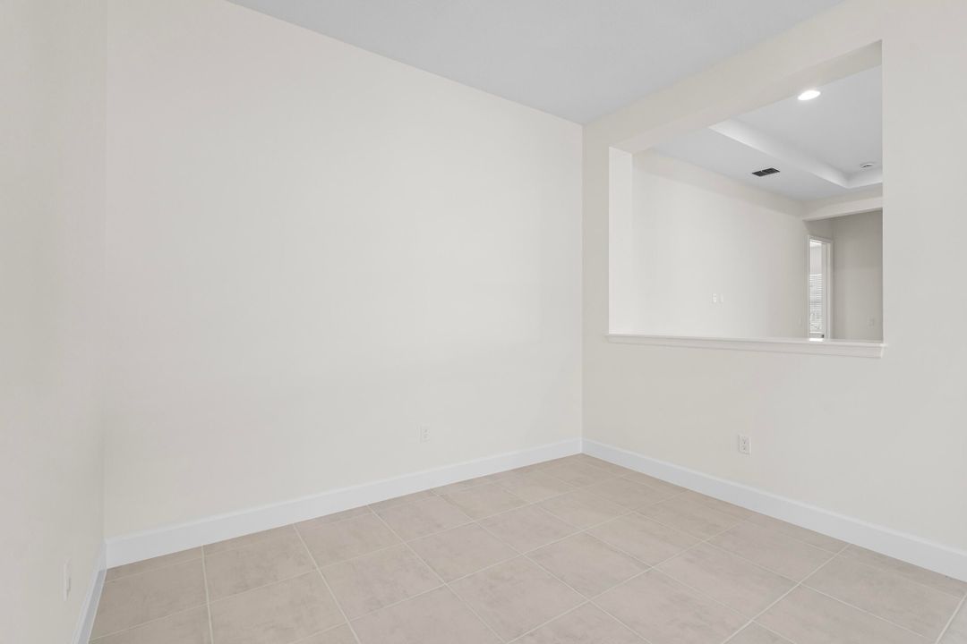 En Venta: $699,000 (2 camas, 2 baños, 2042 Pies cuadrados)