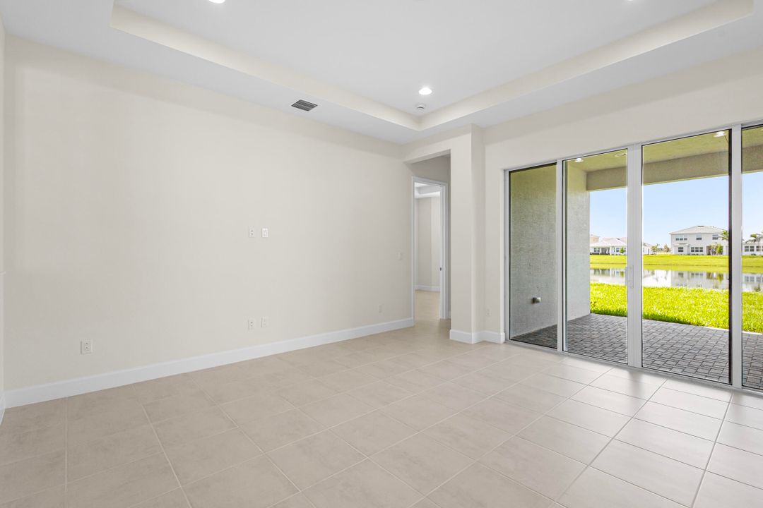 En Venta: $699,000 (2 camas, 2 baños, 2042 Pies cuadrados)