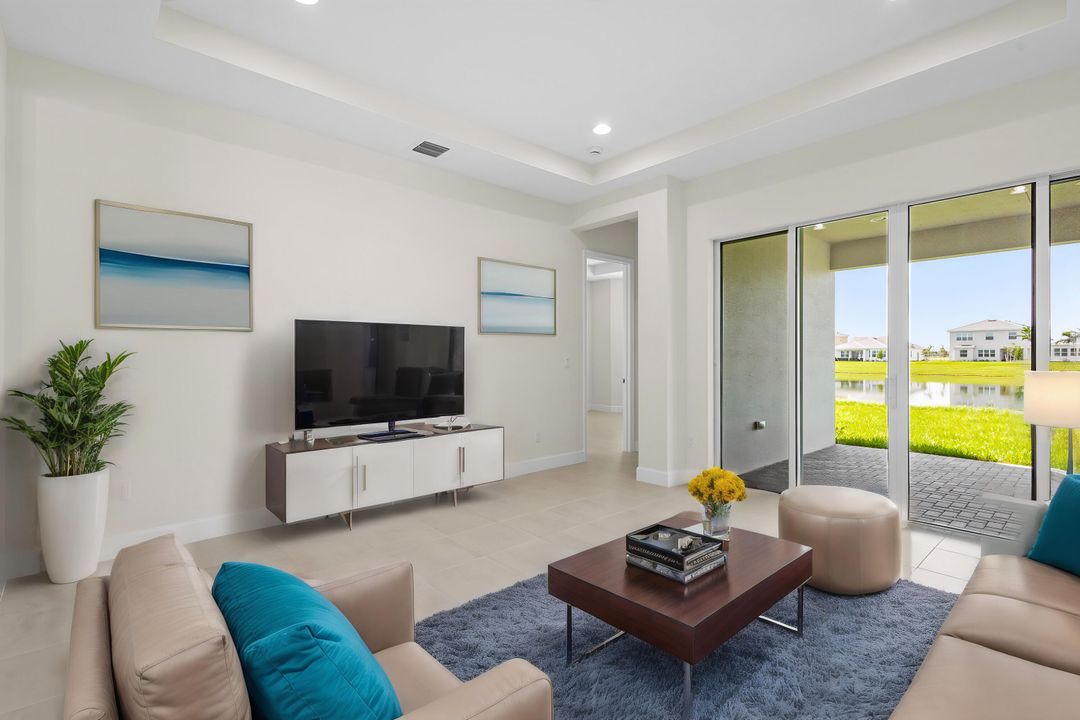 En Venta: $699,000 (2 camas, 2 baños, 2042 Pies cuadrados)