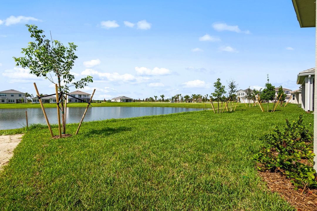 En Venta: $699,000 (2 camas, 2 baños, 2042 Pies cuadrados)