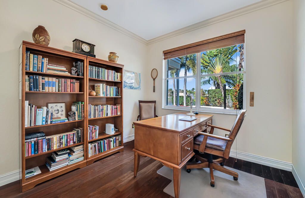 На продажу: $710,000 (6 спален, 4 ванн, 3338 Квадратных фут)