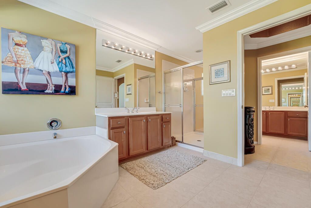 На продажу: $710,000 (6 спален, 4 ванн, 3338 Квадратных фут)