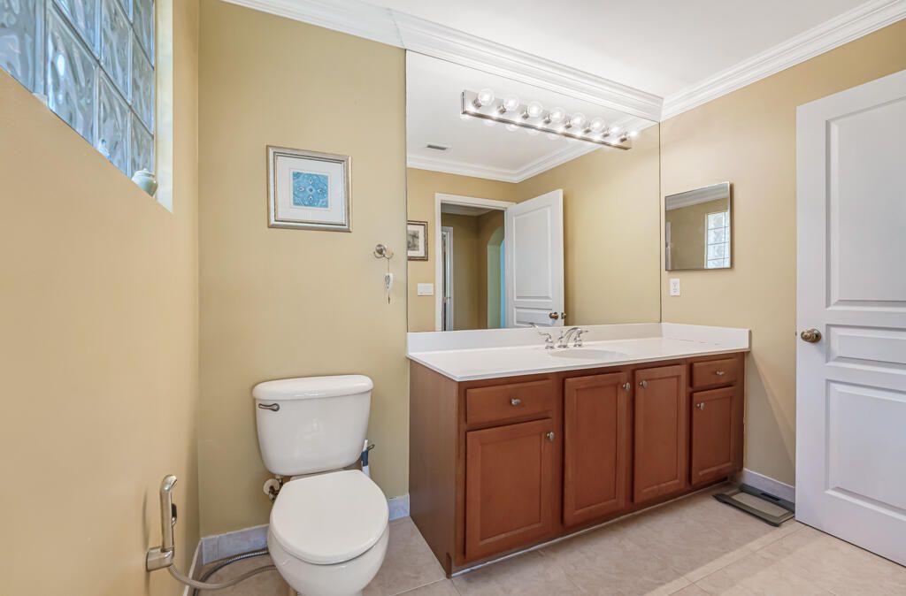 На продажу: $710,000 (6 спален, 4 ванн, 3338 Квадратных фут)