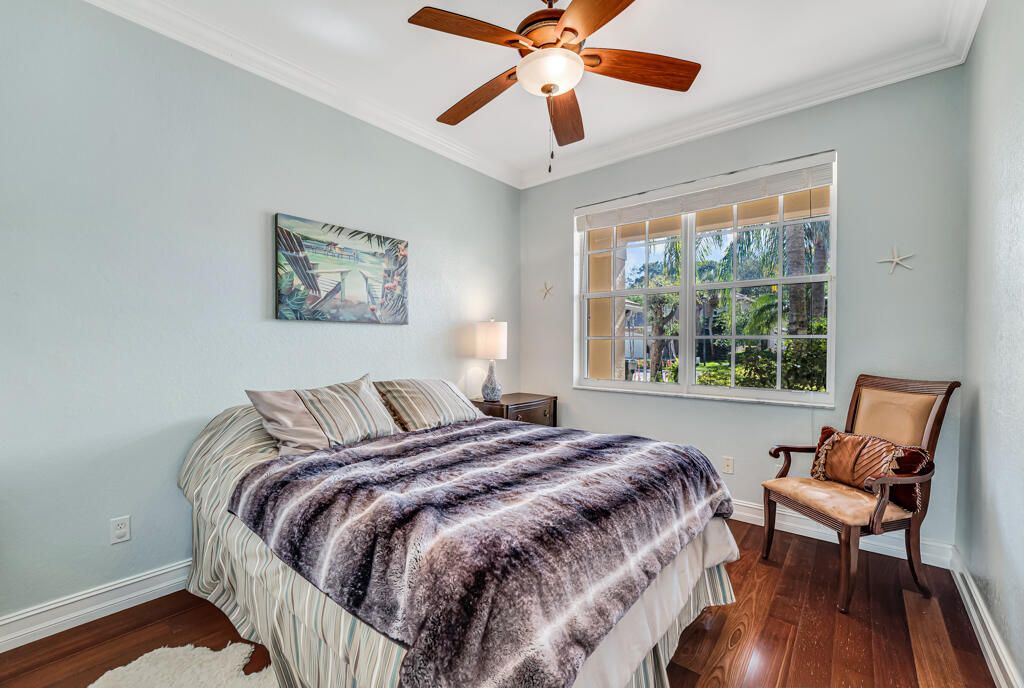 На продажу: $710,000 (6 спален, 4 ванн, 3338 Квадратных фут)