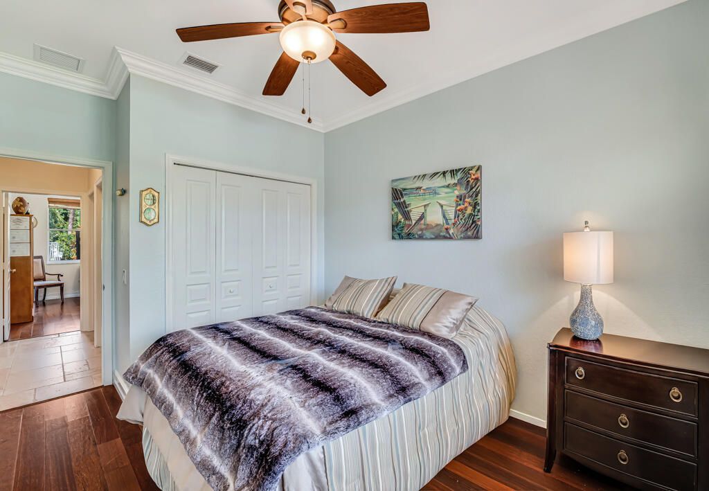 На продажу: $710,000 (6 спален, 4 ванн, 3338 Квадратных фут)