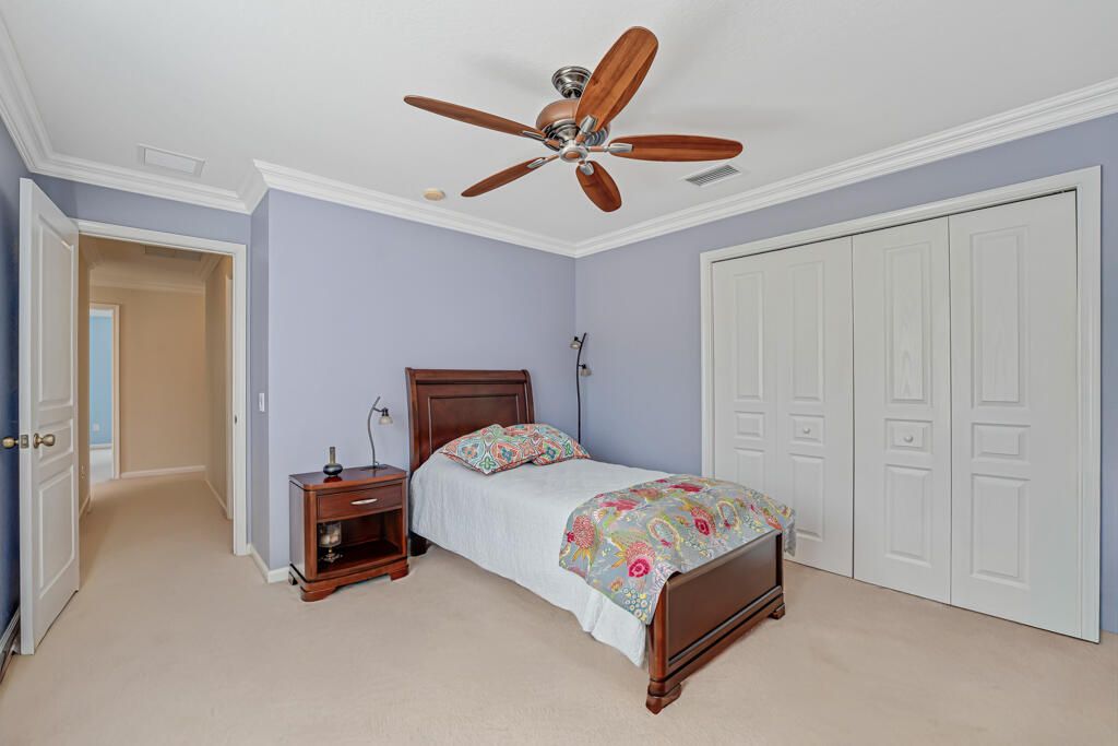 На продажу: $710,000 (6 спален, 4 ванн, 3338 Квадратных фут)