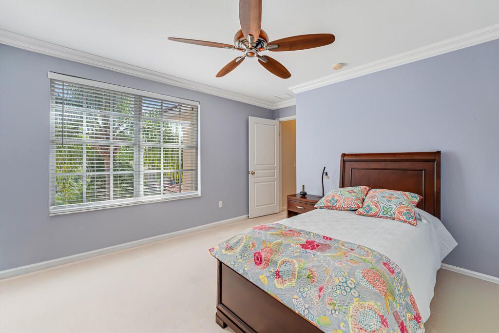 На продажу: $710,000 (6 спален, 4 ванн, 3338 Квадратных фут)