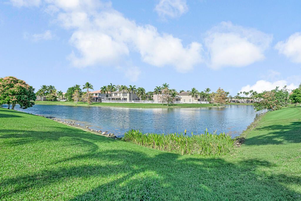 На продажу: $710,000 (6 спален, 4 ванн, 3338 Квадратных фут)