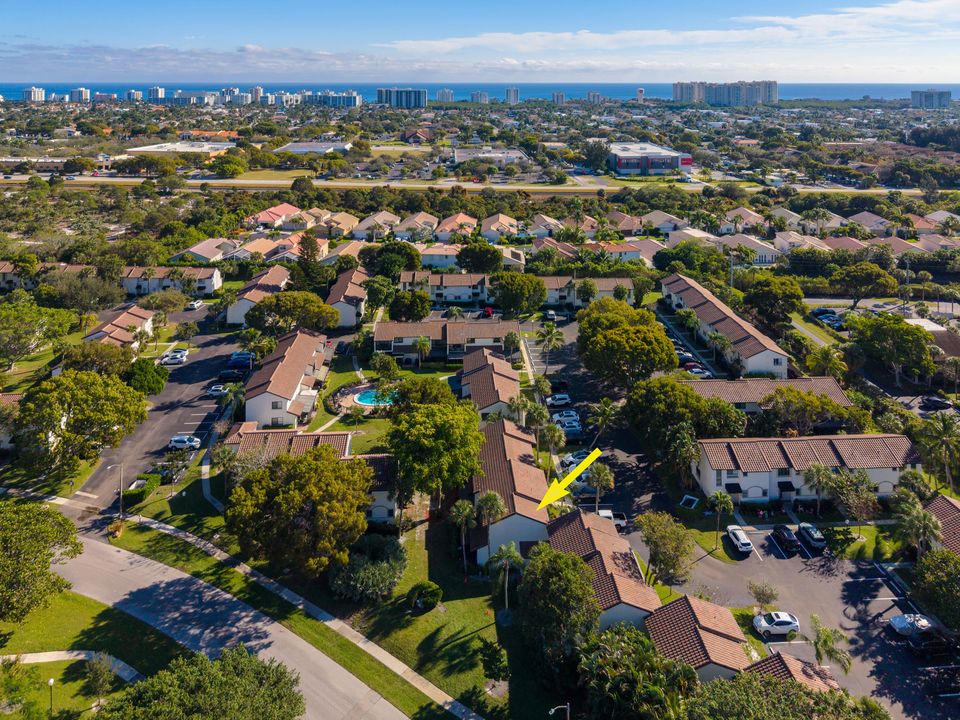 En Venta: $295,000 (2 camas, 2 baños, 1054 Pies cuadrados)