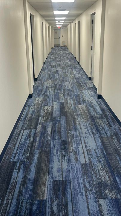 For Rent: $2,300 (2 beds, 2 baths, 918 Square Feet)