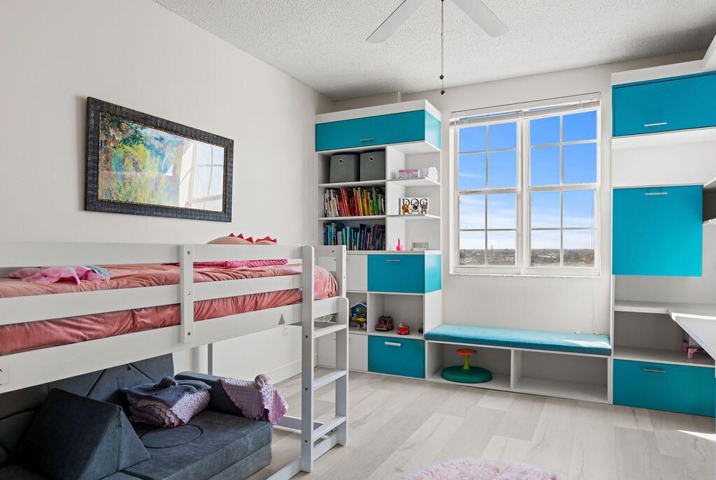 For Sale: $360,000 (2 beds, 2 baths, 1080 Square Feet)