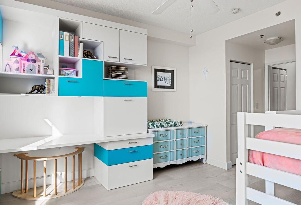 For Sale: $360,000 (2 beds, 2 baths, 1080 Square Feet)