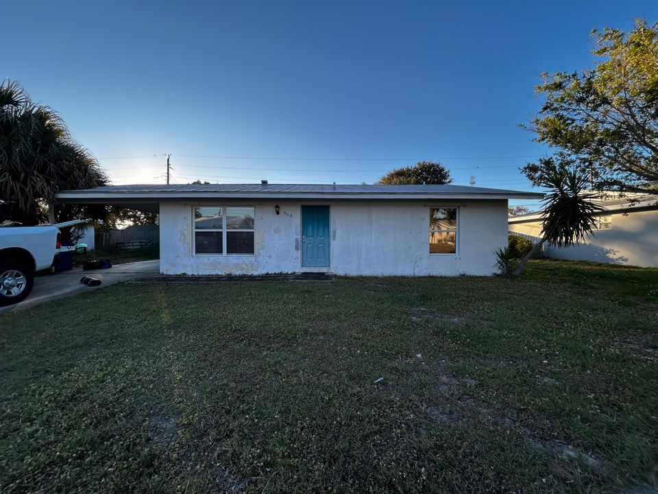 For Sale: $169,995 (2 beds, 2 baths, 927 Square Feet)