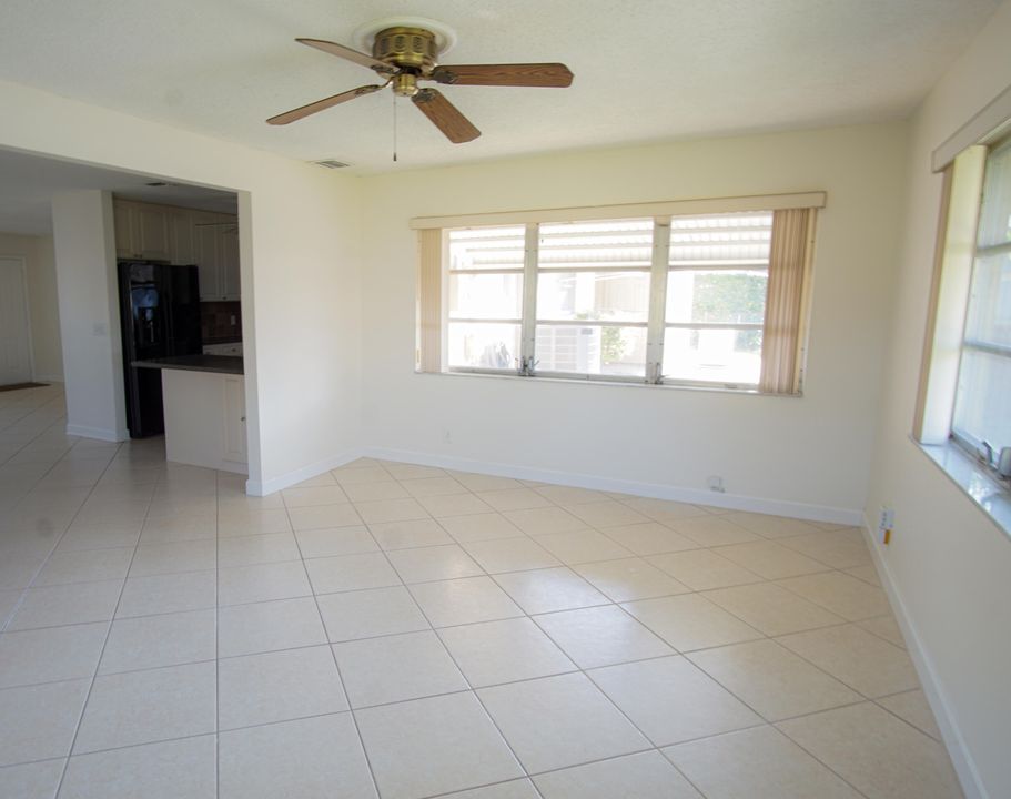 For Sale: $475,000 (3 beds, 2 baths, 1578 Square Feet)