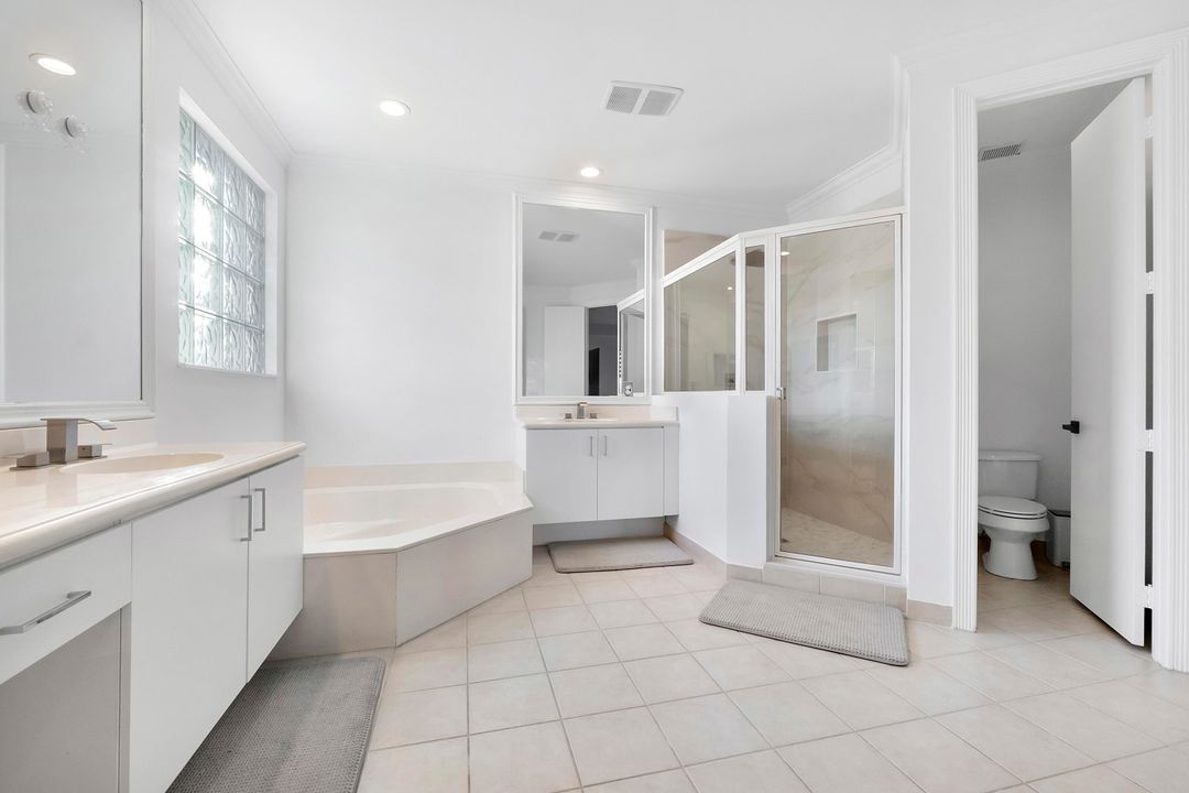 На продажу: $1,299,000 (7 спален, 4 ванн, 4052 Квадратных фут)