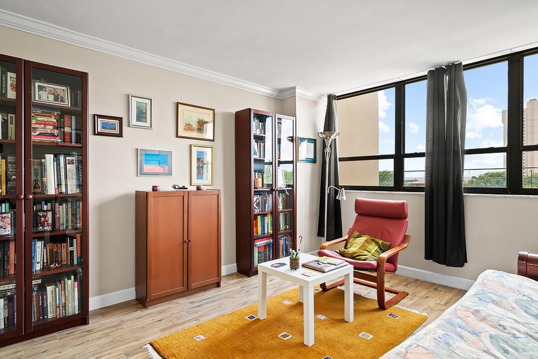 For Rent: $2,550 (2 beds, 2 baths, 1170 Square Feet)