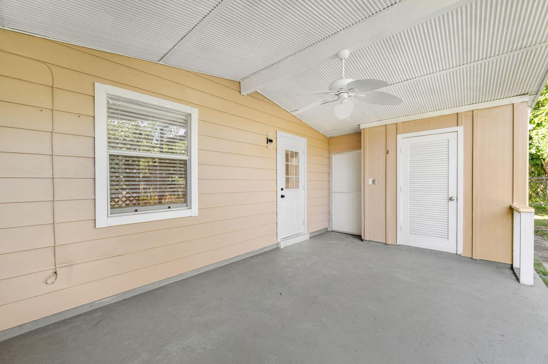 На продажу: $219,971 (3 спален, 1 ванн, 1330 Квадратных фут)