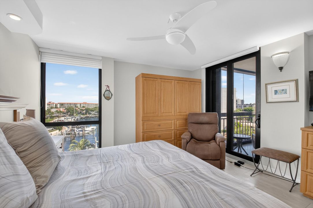 На продажу: $849,000 (2 спален, 2 ванн, 1305 Квадратных фут)